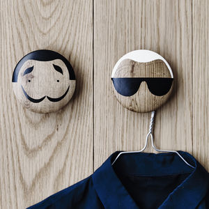 contemporary coat hook / oak