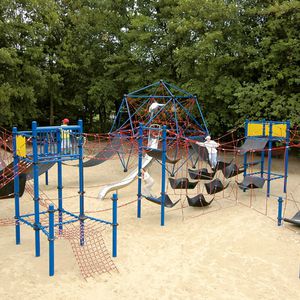 playground climbing structure / with trampoline