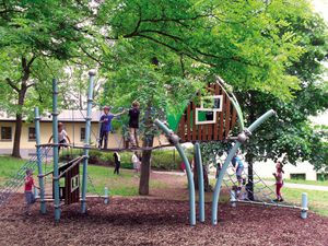 playground climbing net