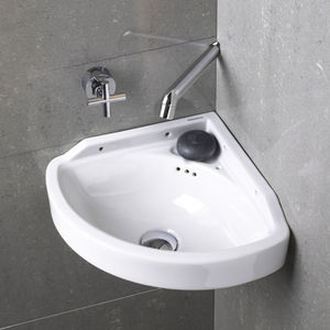 wall-mounted washbasin