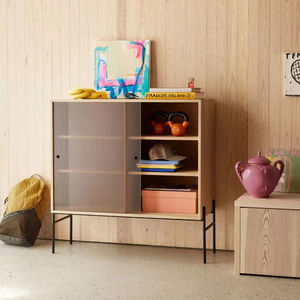 floor-standing storage cabinet