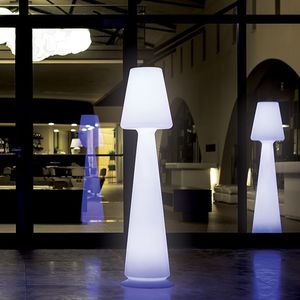 floor-standing lamp