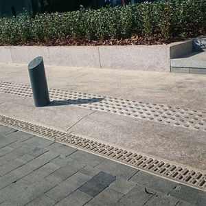 drainage channel with grating