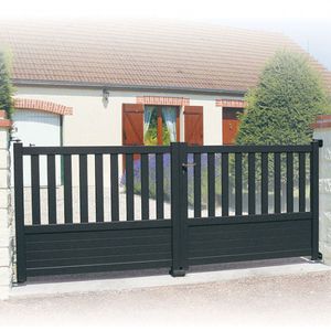 swing gate