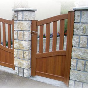 thermo-lacquered aluminum garden gate