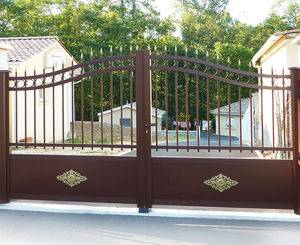 swing gate