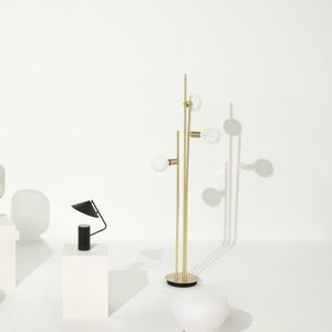 floor-standing lamp