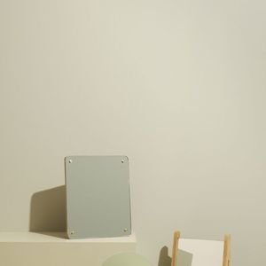 table mirror