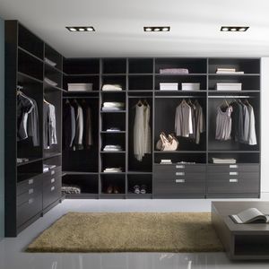 contemporary walk-in wardrobe / lacquered wood