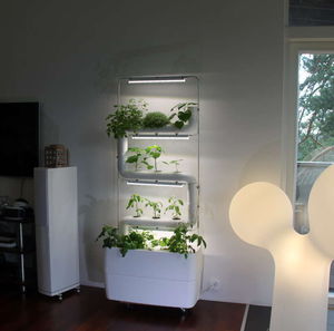 green wall system kit with integrated watering