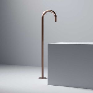 brass bathtub spout