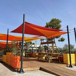 UV-resistant shade sail