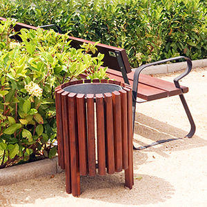 public trash can 1