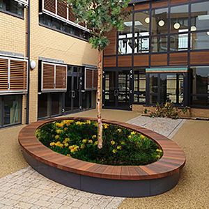 wooden planter 1