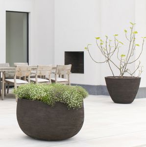 terracotta garden pot
