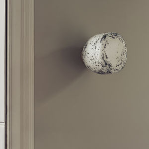 contemporary wall light