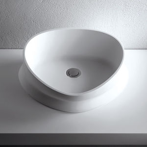 free-standing washbasin