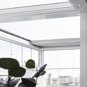 self-supporting pergola / metal / bioclimatic / retractable