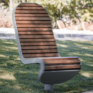 contemporary chair / swivel / pine / powder-coated steel