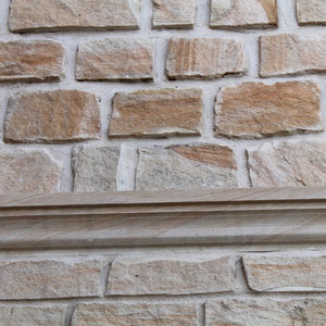 sandstone border tile