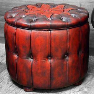 Chesterfield stool 1