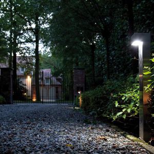 garden bollard light