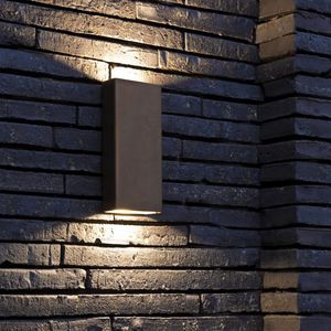 contemporary wall light