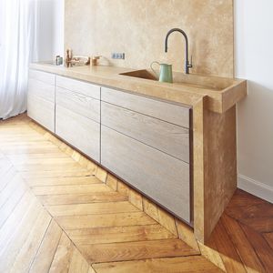 contemporary kitchen / oak / natural stone / custom