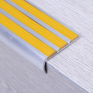 aluminum stair nosing