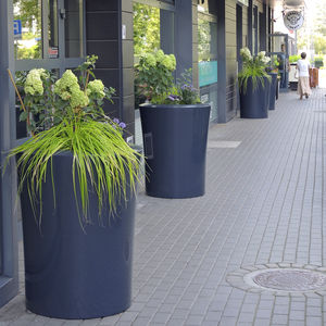 composite planter