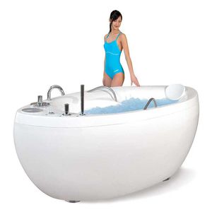 oval bathtub
