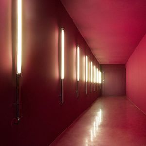 contemporary wall light 1