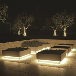 aluminum planter / rectangular / square / custom