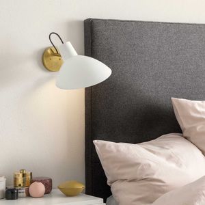 contemporary wall light