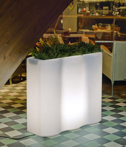polyethylene plant pot