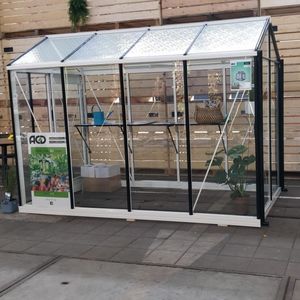 gardening greenhouse