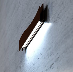 contemporary wall light 1