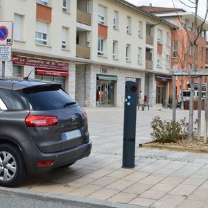 parking prevention bollard