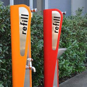 outdoor drinking fountain