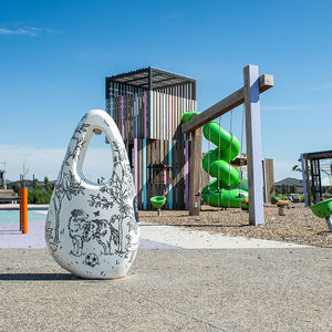 outdoor drinking fountain