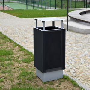 public trash can