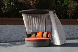 contemporary daybed