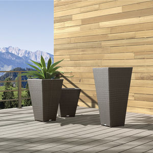rattan planter