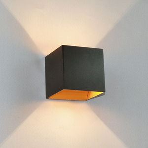 contemporary wall light