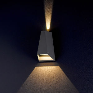 contemporary wall light 1