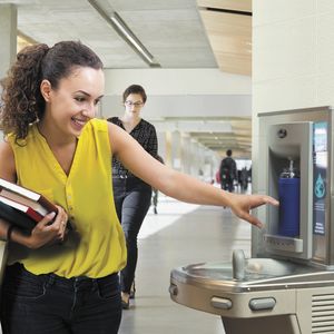 wall-mounted drinking fountain