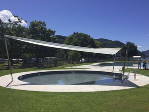commercial shade sail
