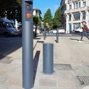 access control bollard 1