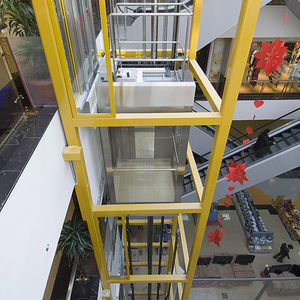 hydraulic elevator