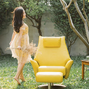 contemporary relaxing armchair 1